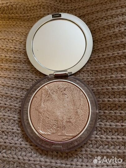 Хайлатер diorskin nude luminizer 01