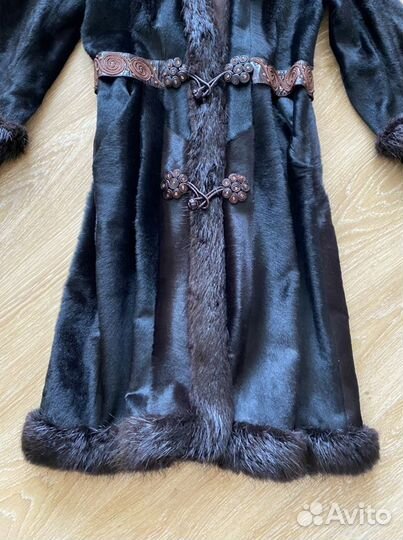 Пальто-шуба новая. Мех пони и нутрия. Ручная работ