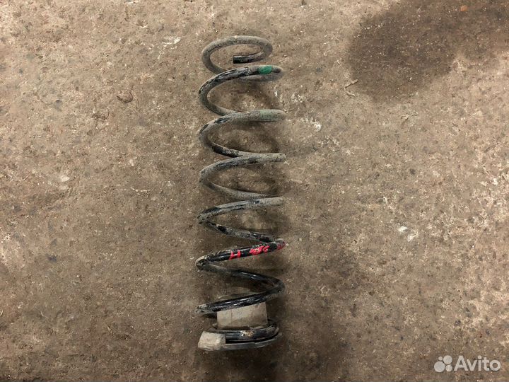 Honda civic 5d пружина задняя