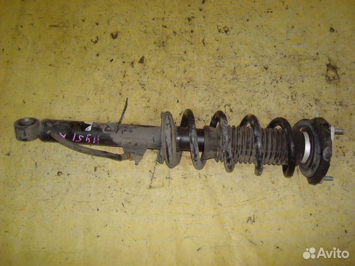 Стойка Nissan Fuga hybrid HY51 (Переднее Правое)