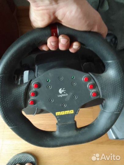 Игровой руль logitech