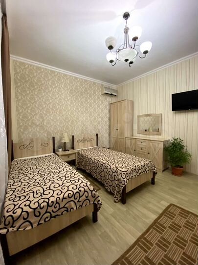 Комната 35 м² в 1-к., 1/2 эт.