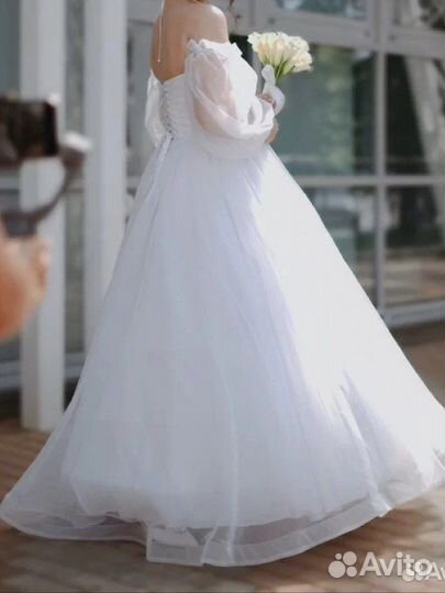 Свадебное платье