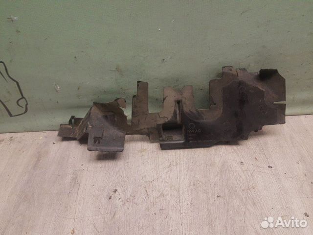 Дефлектор радиатора передний Volkswagen Passat Cc