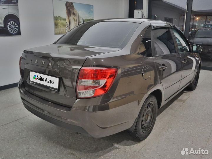 LADA Granta 1.6 МТ, 2022, 46 994 км