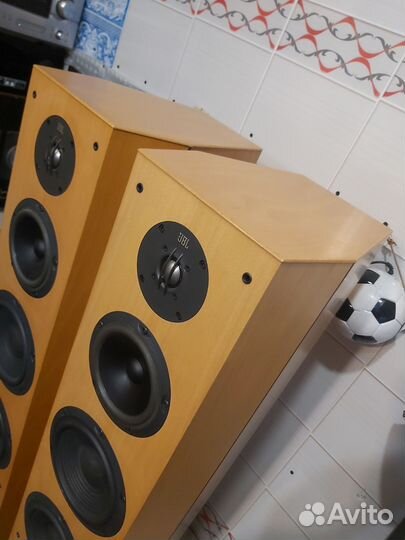 Колонки JBL XTi 80 Дания