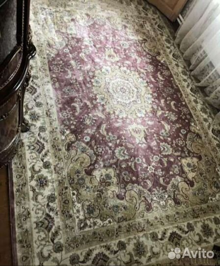 Ковер шелковый 2.40см на 3.40 мраморный эффект