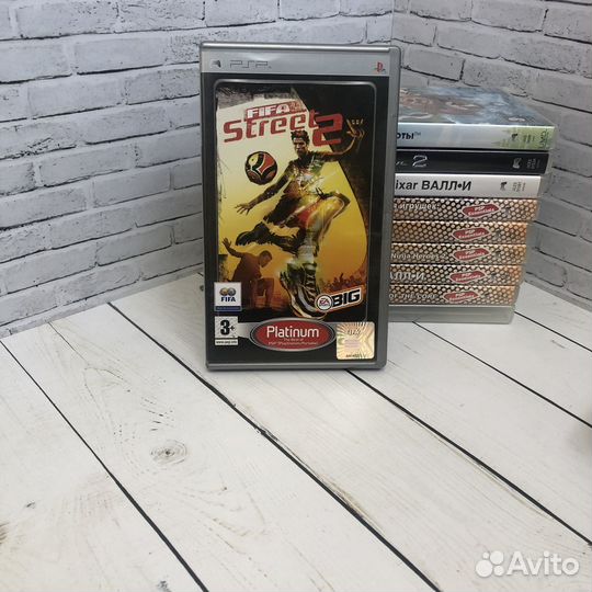 Лот дисков PSP 16 штук