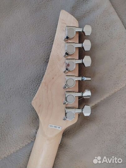 Электрогитара с Floyd Rose