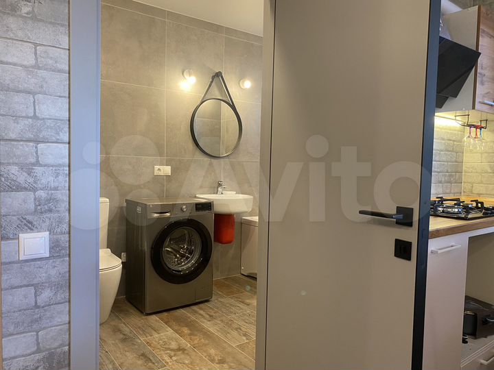 3-к. квартира, 100 м², 1/3 эт.