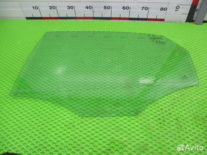 Стекло двери задней левой Volkswagen Polo 5 MK5