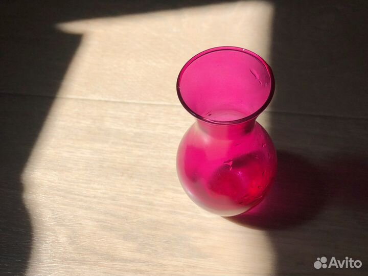 Вазочка миниатюрная, цветное стекло