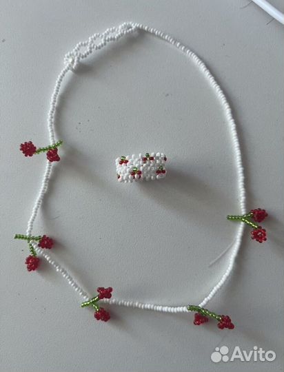 Украшение на шею