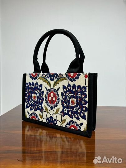 Стильная модная женская сумка