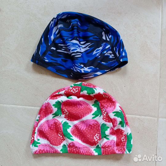 Шапочки для бассейна