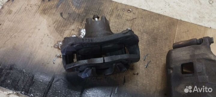 Суппорты тормозные передние