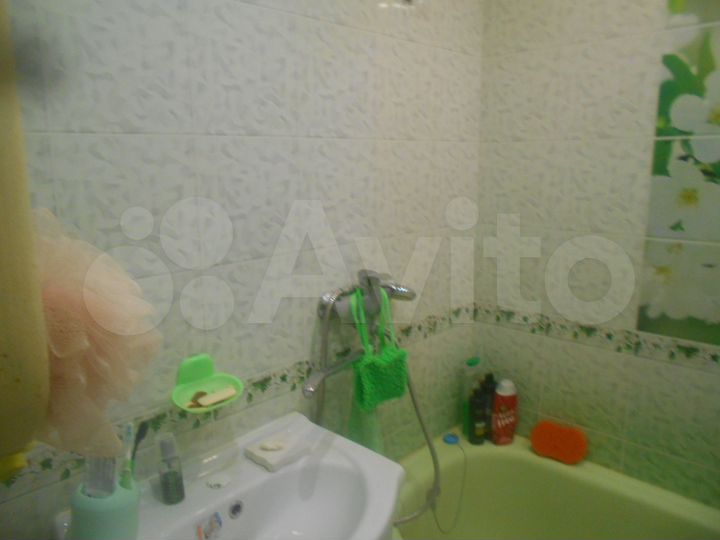 Комната 18 м² в 3-к., 1/5 эт.