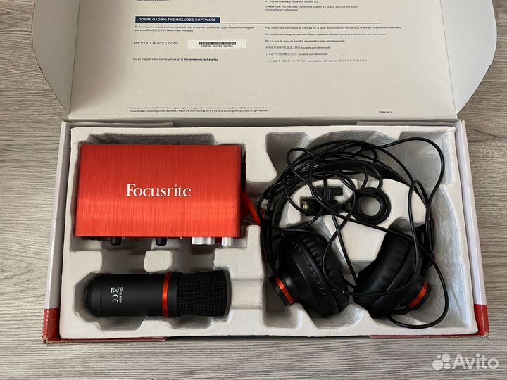 Звуковая карта Focusrite Scarlett 2i2 2nd Gen