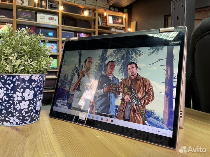 Ноутбук Lenovo Yoga / Сенсор / Core i3 /GeForce