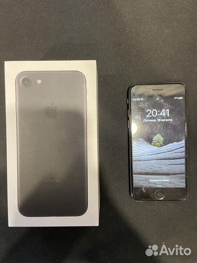 Телефон iPhone 7