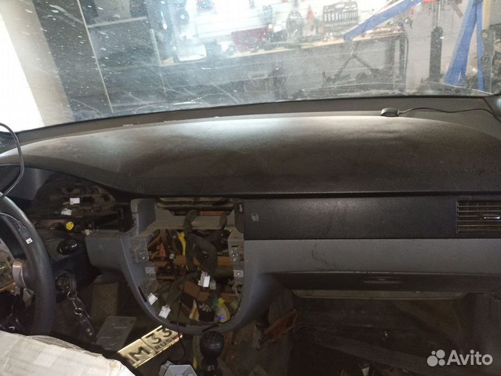 Торпедо Chevrolet Lacetti I (2004—2013)