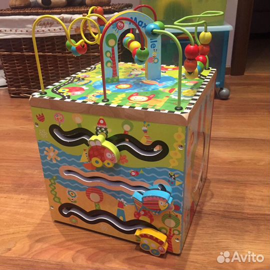 Деревянный развивающий куб MaxVille