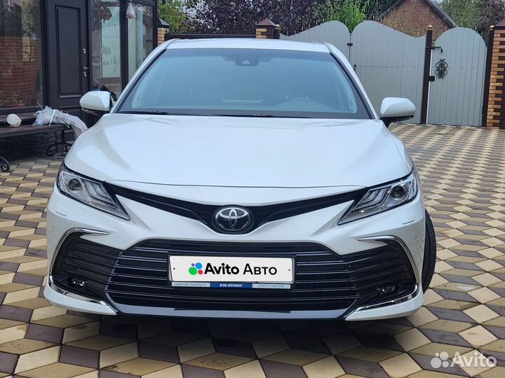 Toyota Camry 2.5 AT, 2021, 8 000 км