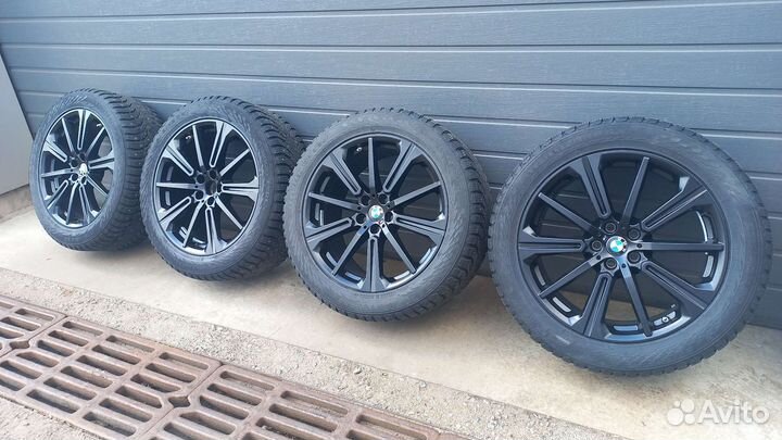 Зимние колеса BMW X5 G05 / X6 G06 (748M-cтиль)