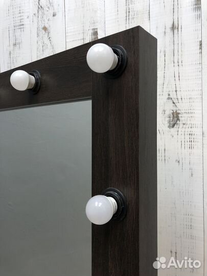 Зеркало с подсветкой в полный рост