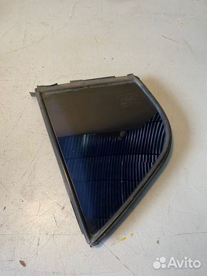 Форточка двери задняя правая Hyundai Elantra XD