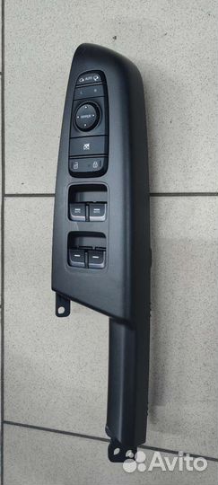 Блок управления стеклоподъемниками 93570-F1050AK5