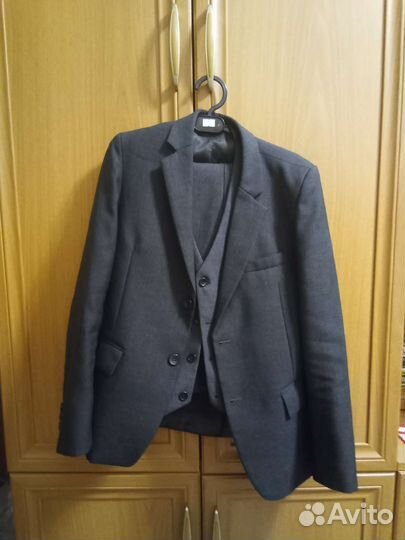 Школьный костюм