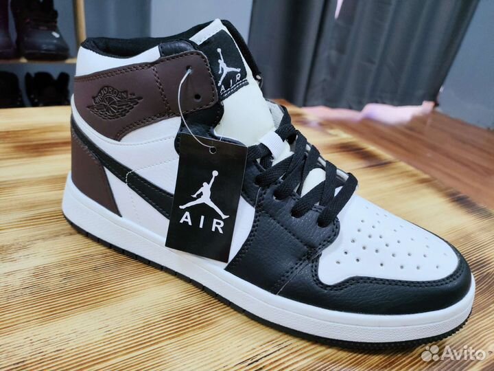 Кроссовки Nike