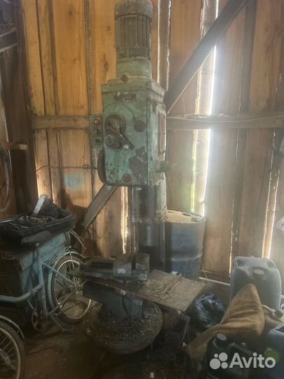 Станок токарный