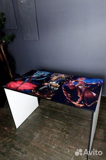 Игровой компьютерный стол