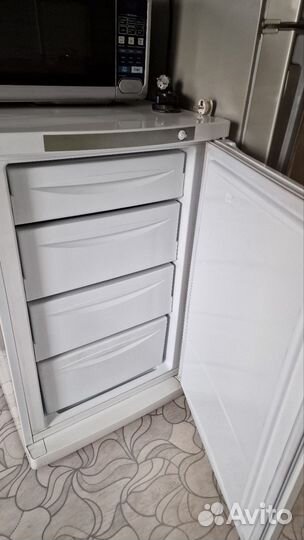 Indesit Морозильник