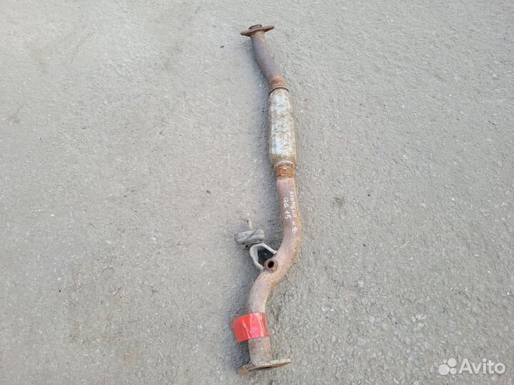 Приёмная труба глушителя на Almera N16