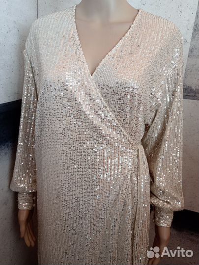 Платье на запах с пайетками вечернее новое 42-44 р