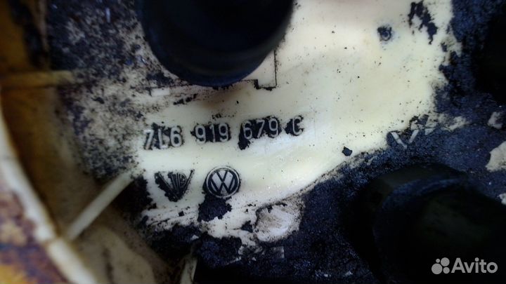 Насос топливный электрический Volkswagen Touareg