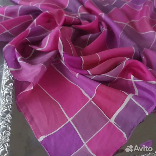 Красивый винтажный платок Батик