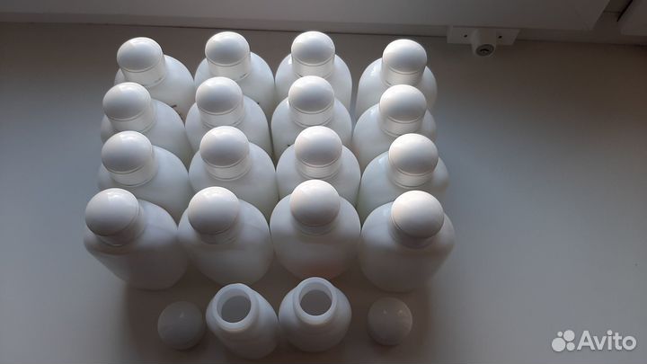 Бутылочки с крышками (Германия)