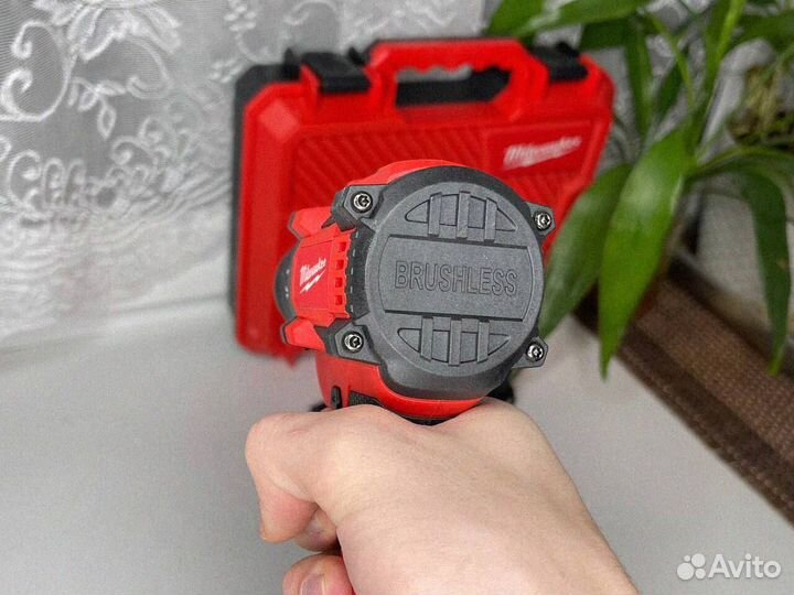 Шуруповерт (Абсолютно новый)