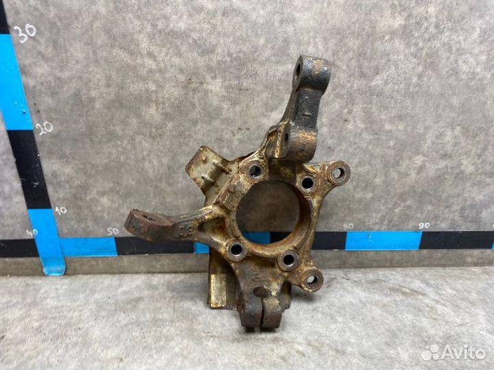 Кулак поворотный передний левый Hyundai I30 хэтч