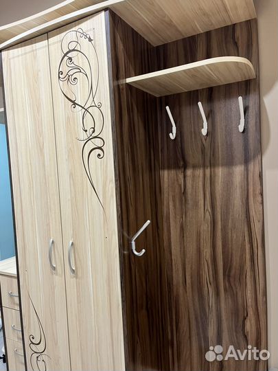 Шкаф в прихожую