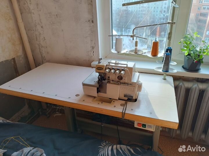 Промышленный оверлок 5 ниточный