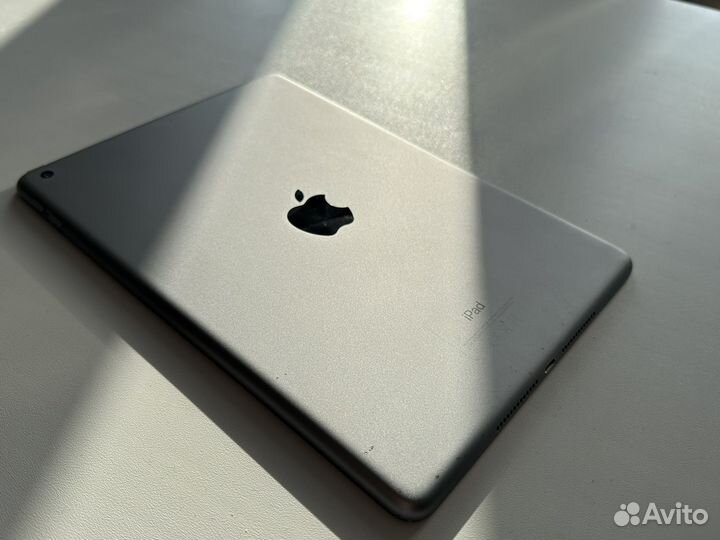 Планшет apple iPad 5 (2017) 128 Гб