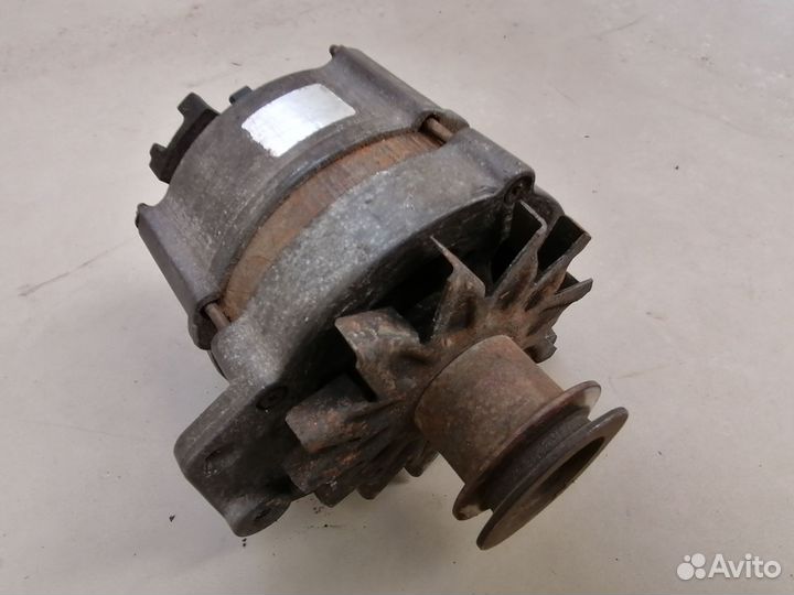 Генератор Volkswagen Passat B3 1988-93