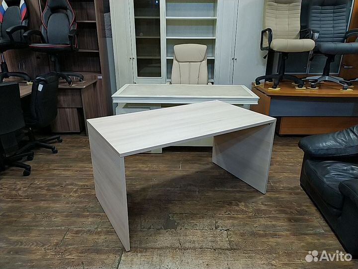 Стол письменный 140х80х75 25мм новый 03001-дбл