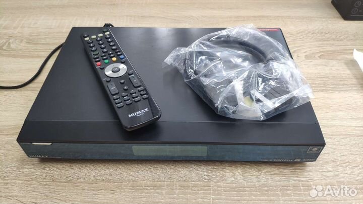 Ресивер Humax vhdr-3000s