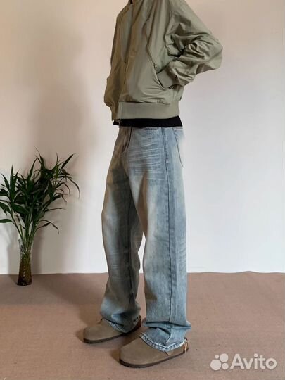 Джинсы клеш